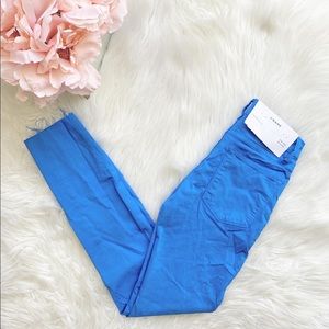 NWT Frame Raw Hem High Rise Jeans